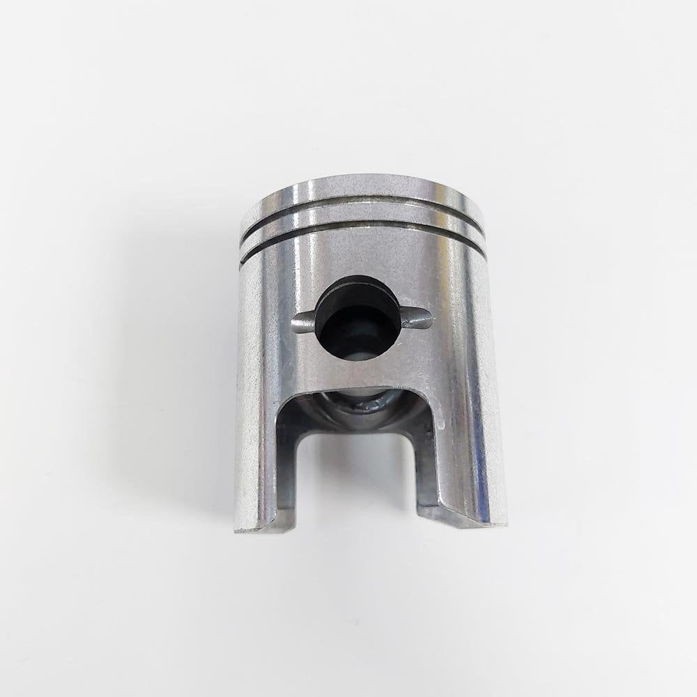 Suzuki Genuine Part - Piston (GT250 73-77) - 12110-18402-000