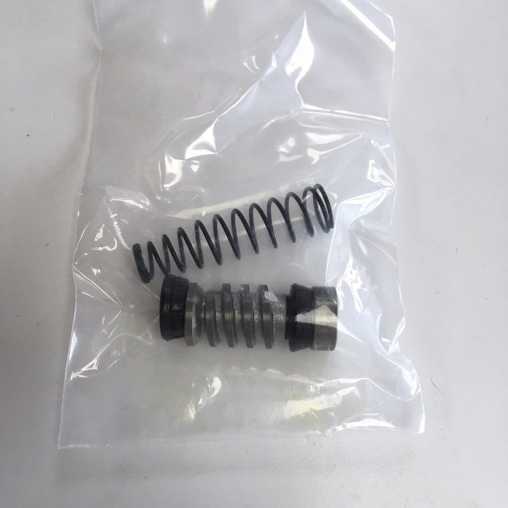 Suzuki Genuine Part - Master Cylinder Piston/Cup Set, Rear - 69600-34810-000