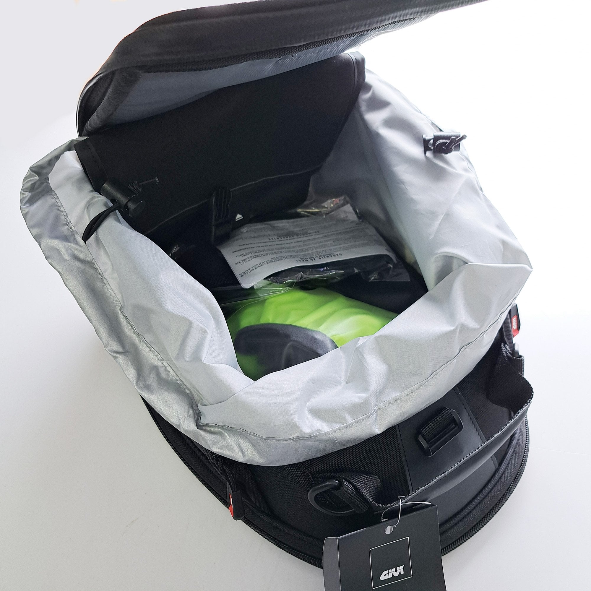 Givi (Tank Bag) - XS307Y Tanklock - Black (15L)