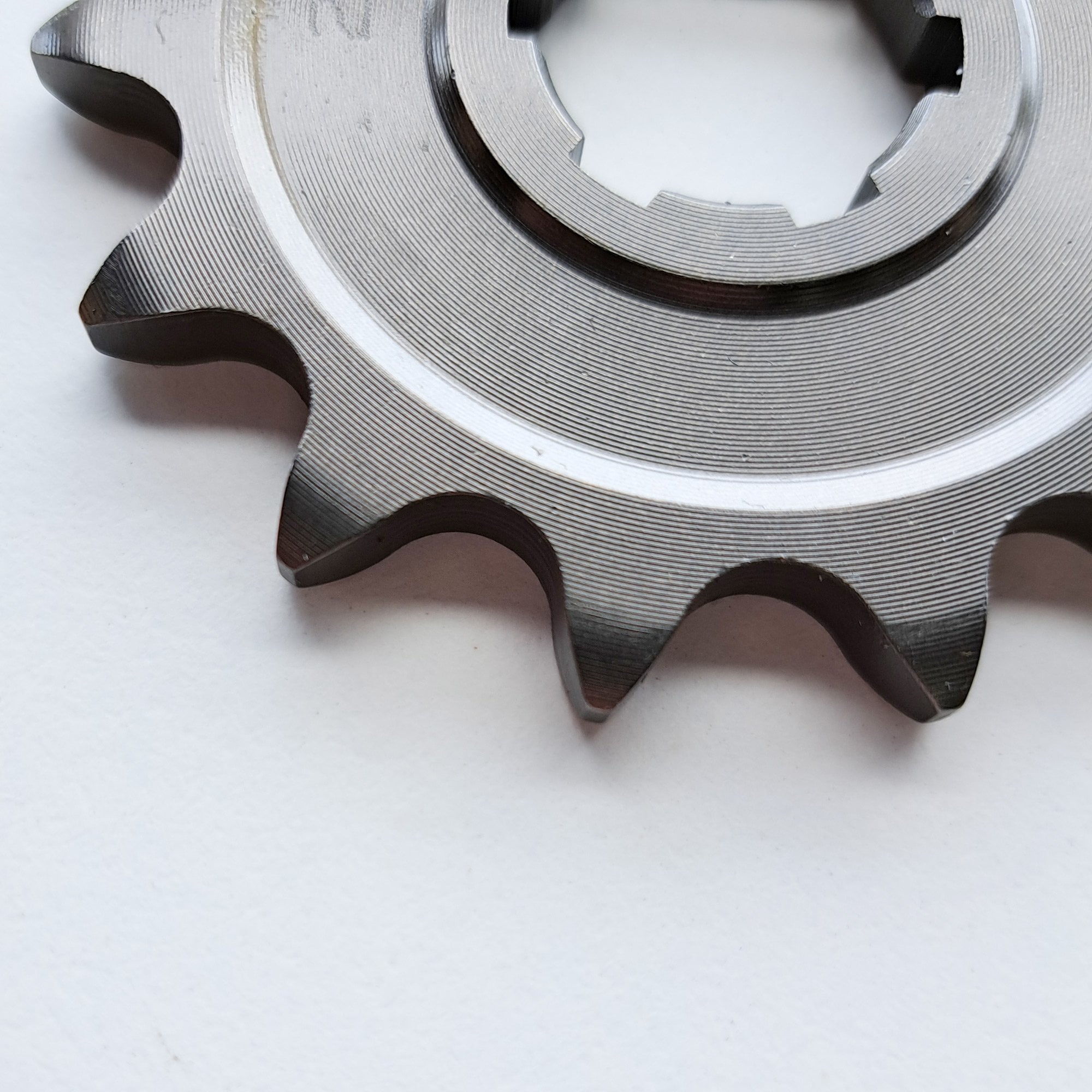 Renthal - Sprocket - Front - 252/TG110 - 520 - KX250 87-98, KX500 87-04, YZ250 77-98, YZ400 77-79, YZ465 80-81, YZ490 82-88, WR250 97-98, ATV YFZ350 Banshee 89-98