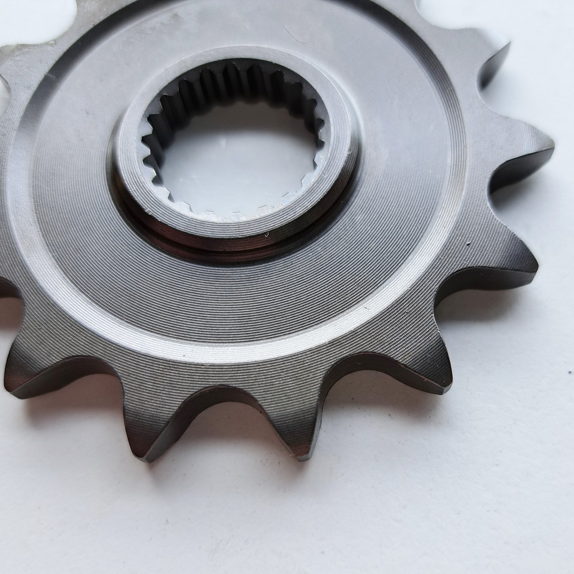 Renthal - Sprocket - Front - 439/TG553 - 520 - CR125 04-07, CRF250 04-17, CRF250X 04-19