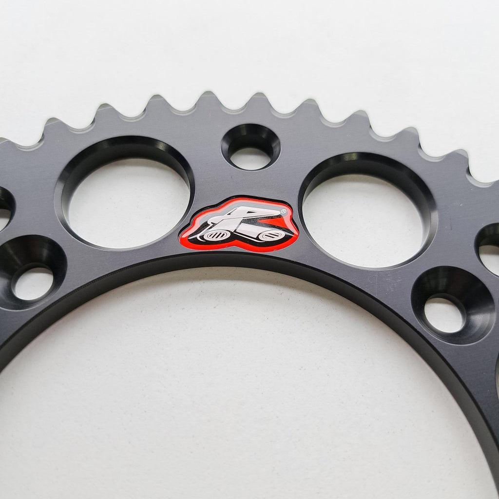 Renthal Rear Sprocket UltraLight 121U-428 - YZ80 93-00, YZ85 01-26, RM80 82-01, RM85 02-26