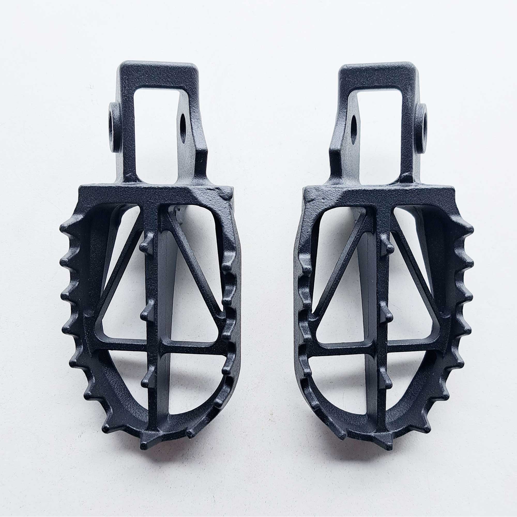 DRC - Foot Pegs (Ultra-Wide) - KTM SX85 18-24, SX125/150 16-22, SX250 17-22, SXF250-450 16-22, EXC/EXCF250-500 17-23, Husqvarna TC85 18-24 TC125 16-22, TC250 17-22, FC250-450 16-22, TE/FE 150-501 17-23, Gas Gas MC/MCF/EC/ECF/EX/EXF 85-450 21-23