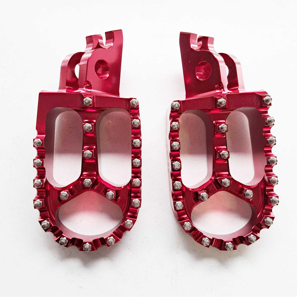 Apico - Foot Pegs - X-Treme - CRF150 07-26, CR125/250 02-07, CRF250 R/X/RX/L 04-26, CRF450 02-26 R/X/RX/L, CRF250L 13-21, CRF300L 21-25, CRF1000L 18-26 - Red