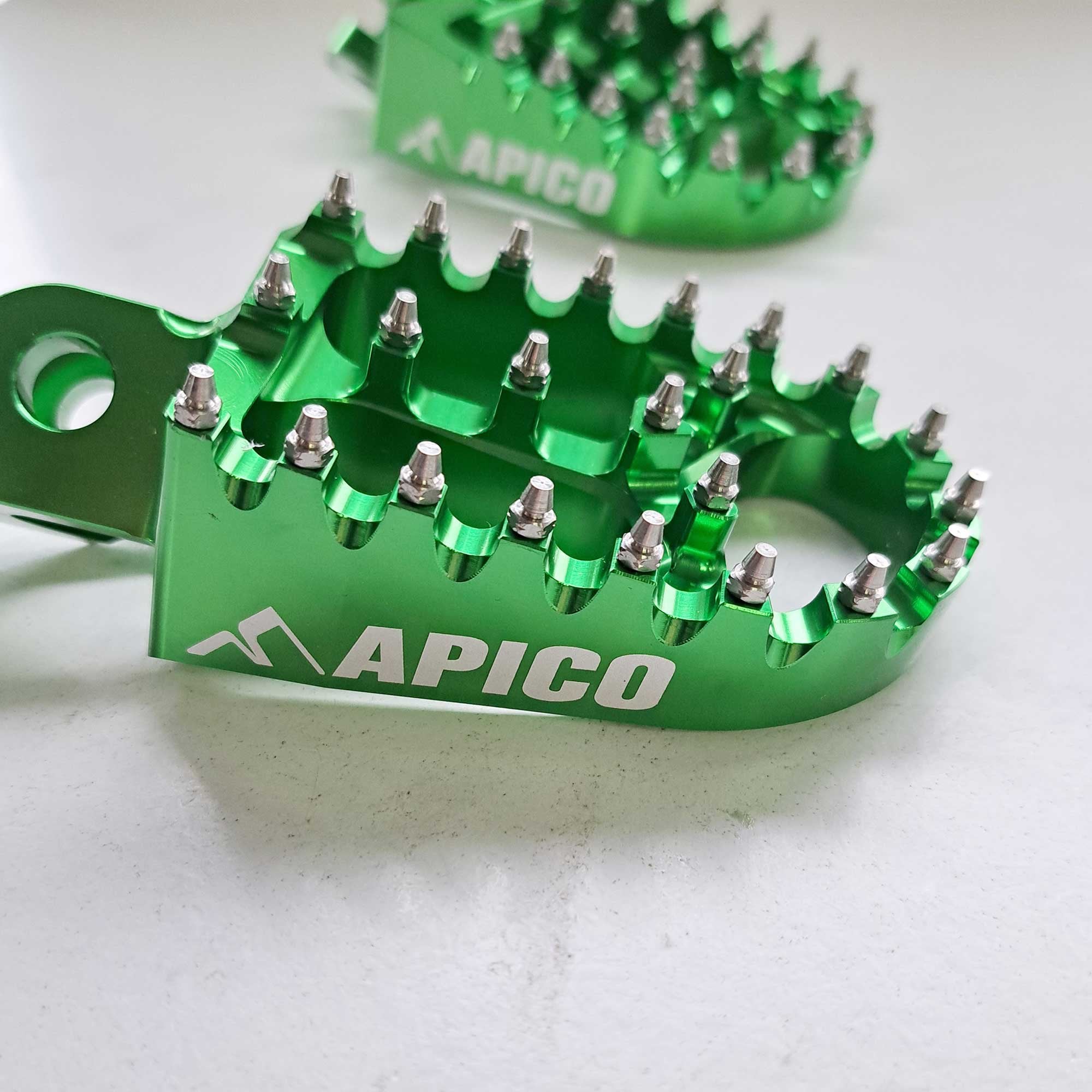 Apico - Foot Pegs - X-Treme - KXF250 06-26, KXF450 07-26, KXF250/450XC 21-26 - Green