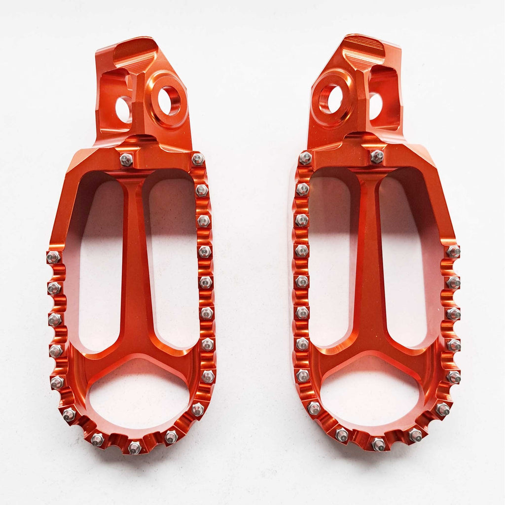 Apico - Foot Pegs - X-Treme - KTM SX/SXF 125-450 23-26, EXC/EXCF 125-450 24-26, Husqvarna TC/FC 125-450 23-26, TE/FE 125-450 24-26, TX300 23-26, FX350/450 23-26, Gas Gas 125-500 24-26, MCF250/450 FACTORY 23-26