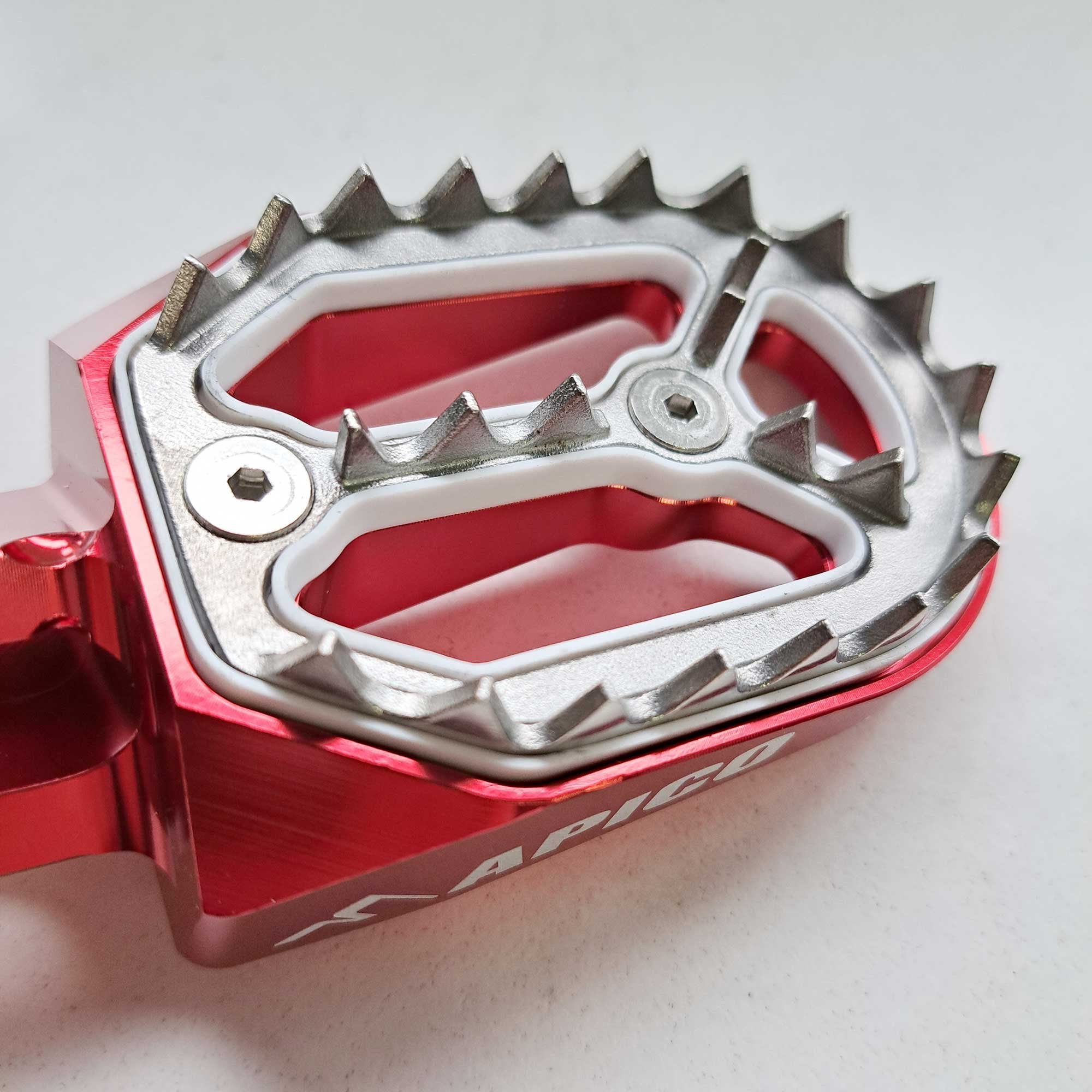 Apico - Foot Pegs - Pro-Bite - CRF150 07-26, CR125/250 02-07, CRF250 R/X/RX/L 04-26, CRF450 02-26 R/X/RX/L, CRF250L 13-21, CRF300L 21-26, CRF1000L 18-26