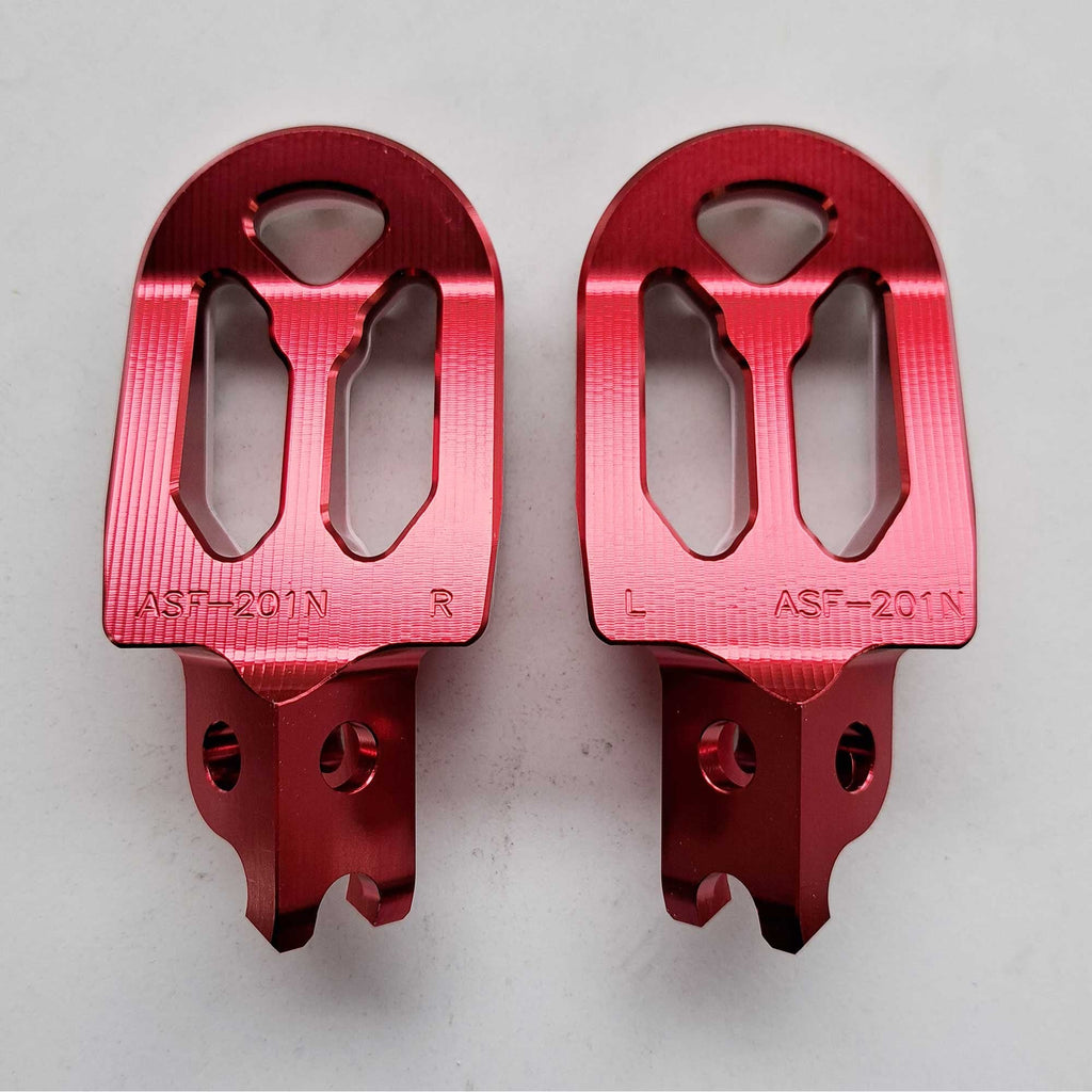 Apico - Foot Pegs - Pro-Bite - CRF150 07-26, CR125/250 02-07, CRF250 R/X/RX/L 04-26, CRF450 02-26 R/X/RX/L, CRF250L 13-21, CRF300L 21-26, CRF1000L 18-26