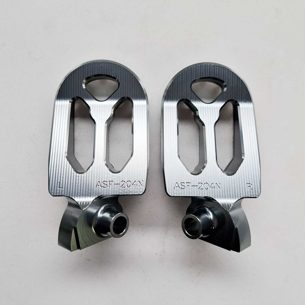 Apico - Foot Pegs - Pro-Bite - YZ65 18-26, YZ85 98-26, YZ125/250 99-26, YZF250 01-23, YZF450 03-22, WRF250 01-24, WRF450 03-23, YZF/WRF400/426 98-02