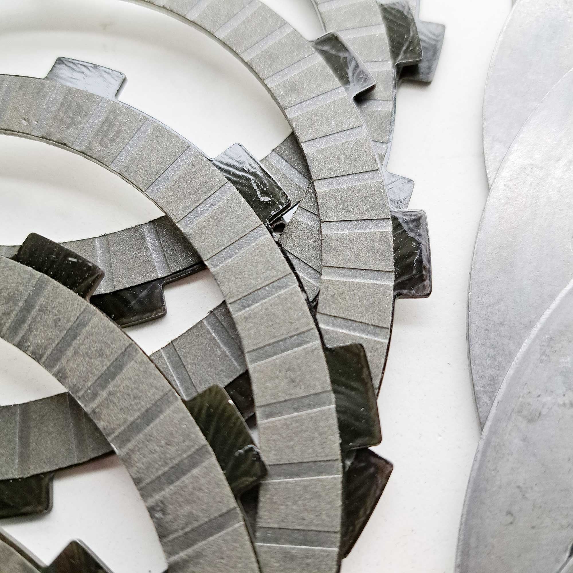 Prox - Complete Clutch Kit - KTM SX250/300 13-26, SXF450 13-26, EXC250/300 13-26, EXCF250 14-26, EXCF350 12-26, EXCF450/500 13-26, Husqvarna TC250 14-26, TC300 25-26, FC450 14-26, TE250/300 14-26, FE250/350 14-26, FE450/501 14-26, Gas Gas 250-450 CHECK