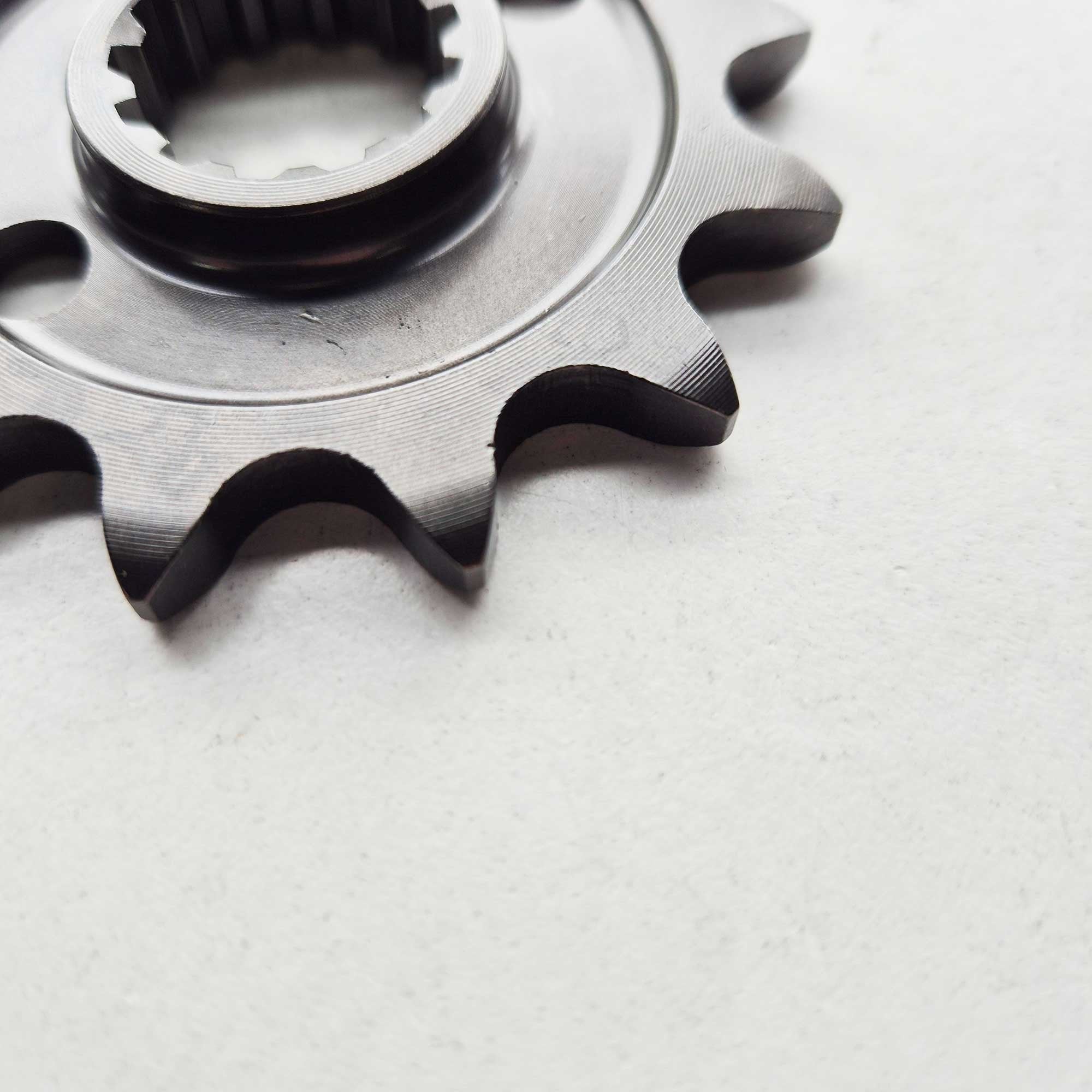 Renthal - Sprocket - Front - 497/TG631 - 520 - RMZ250 13-24