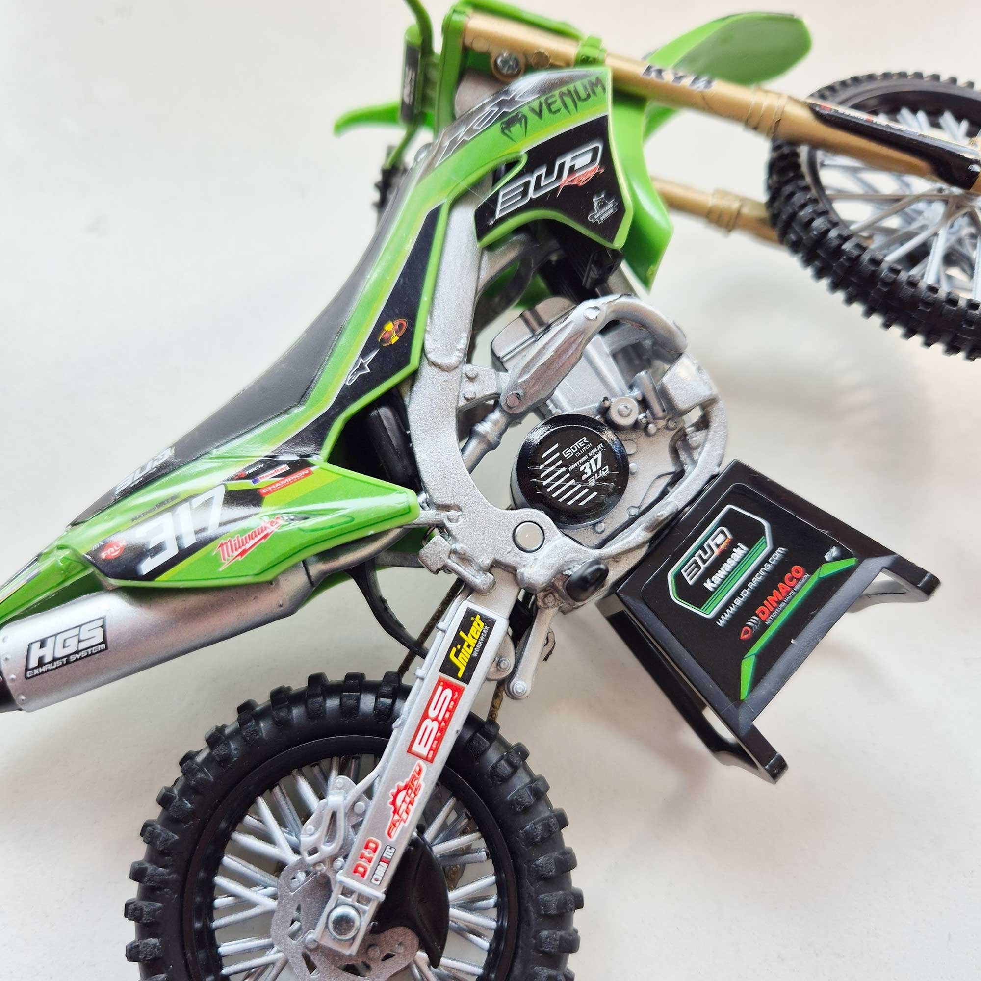 New Ray Toys - 1:12 - Kawasaki - KXF450 19-23 - Bud Racing - Valin #317, Bourdon #945, Garib #339
