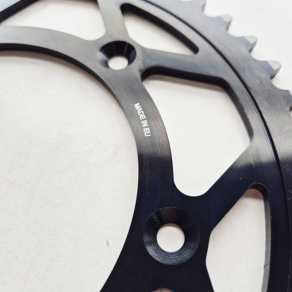 Supersprox - Sprocket - Rear - 2240/TR130/SS990 - 520 - STEEL - KTM 125-530 90-27, Husqvarna 125-501 14-27, Gas Gas 125-450 21-27, Triumph 250/450 24-27, STARK