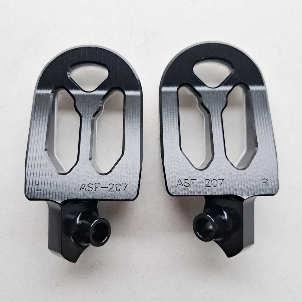 Apico - Foot Pegs - Pro-Bite - RMZ250 10-26, RMZ450 10 & 12-26 - Black