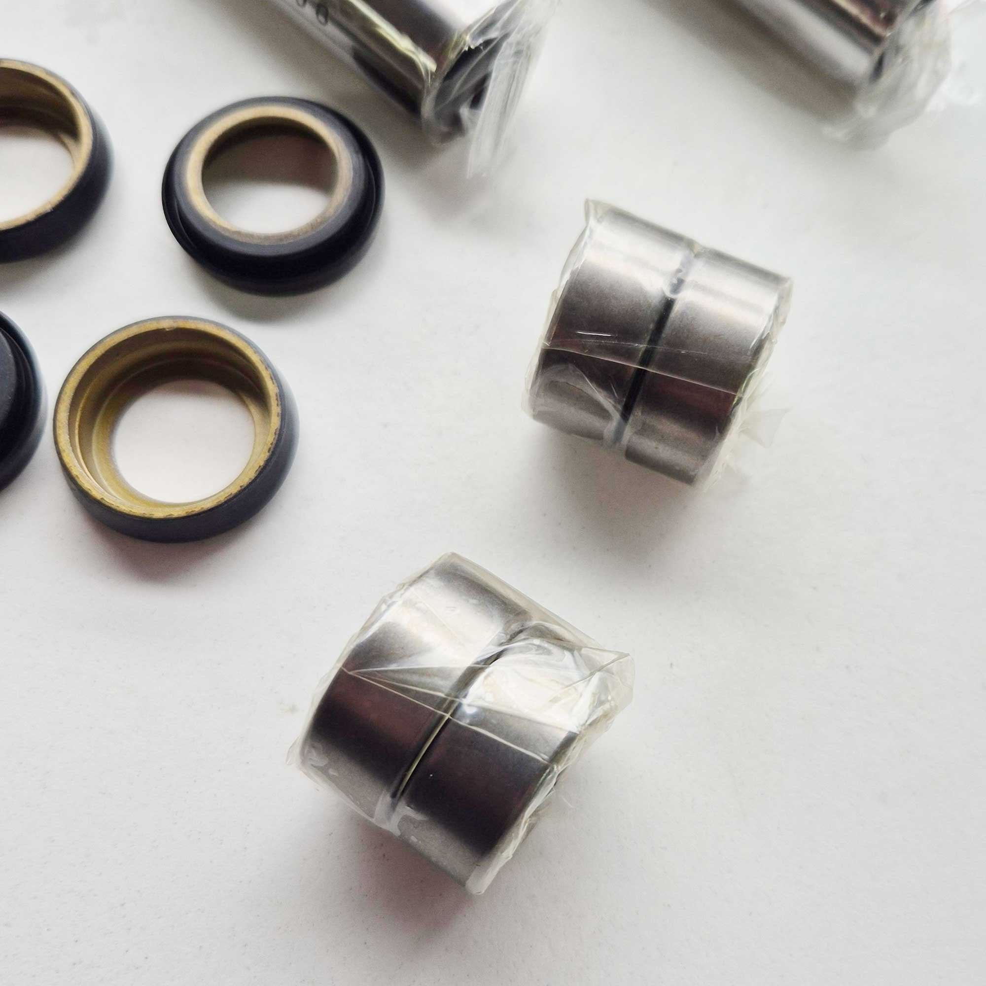 RFX - Swingarm Bearing Kit - Kawasaki KX125 94-95, KX250 94-95, KLX650R 93-96 (28-1065)