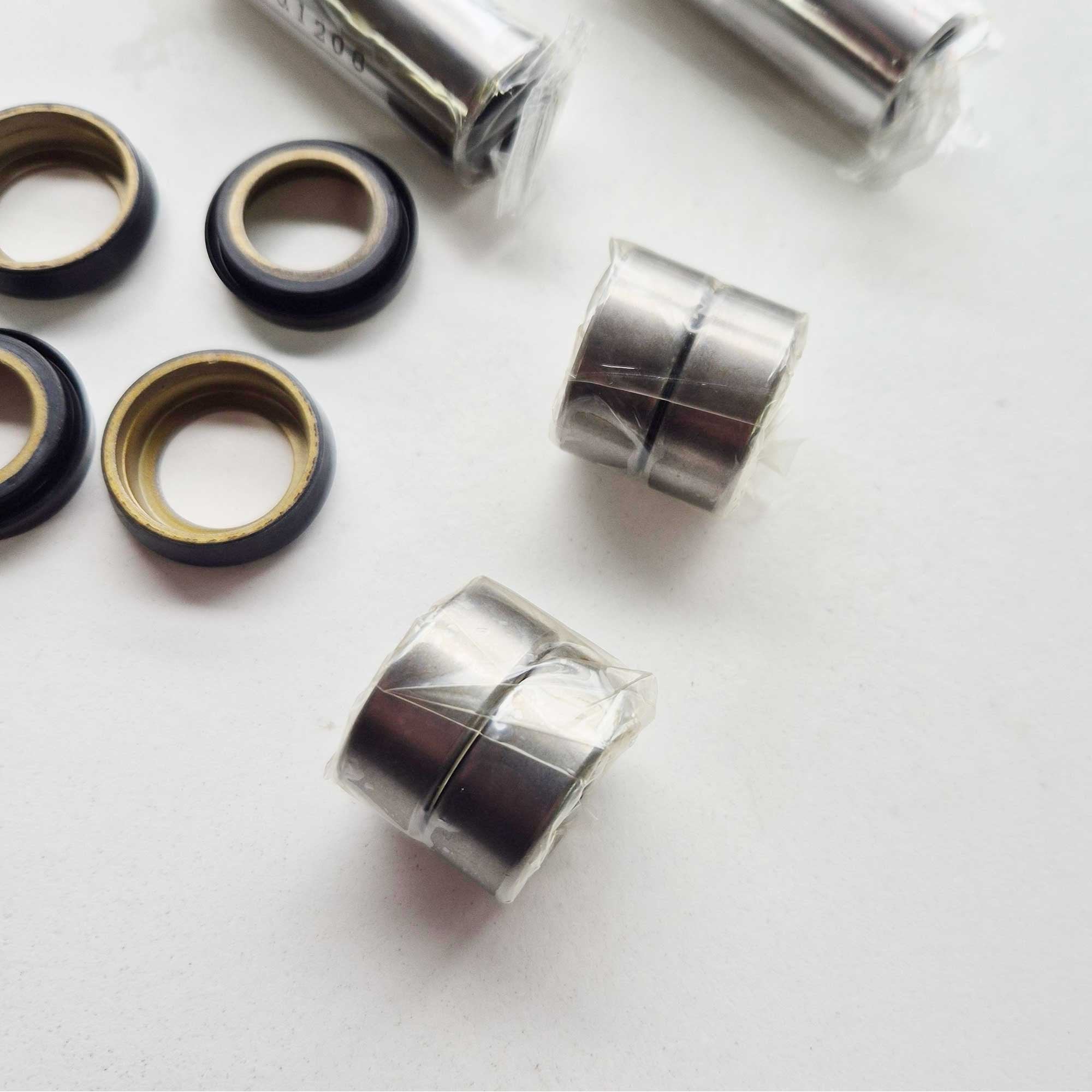 RFX - Swingarm Bearing Kit - Kawasaki KDX200 95-06, KDX220 97-05 (28-1064)