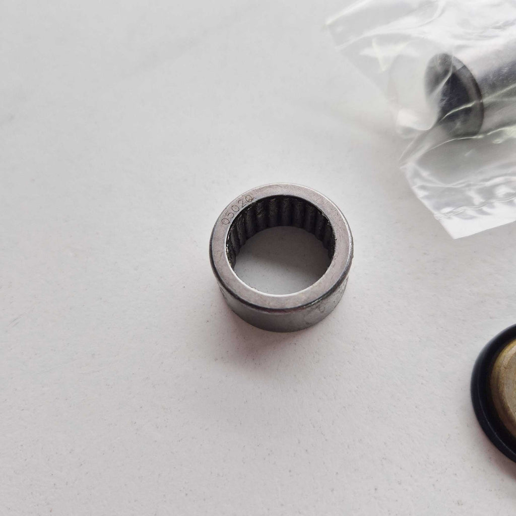 RFX - Upper Shock Bearing Kit - Suzuki RMZ250 04-06, Kawasaki KX80/85/100 98-26, KX112 22-26, KX125 89-08, KX250 89-08, KXF250 04-24, Lower KXF450 06-23, KX125/250 89-97, KX500 89-04 (29-1002)
