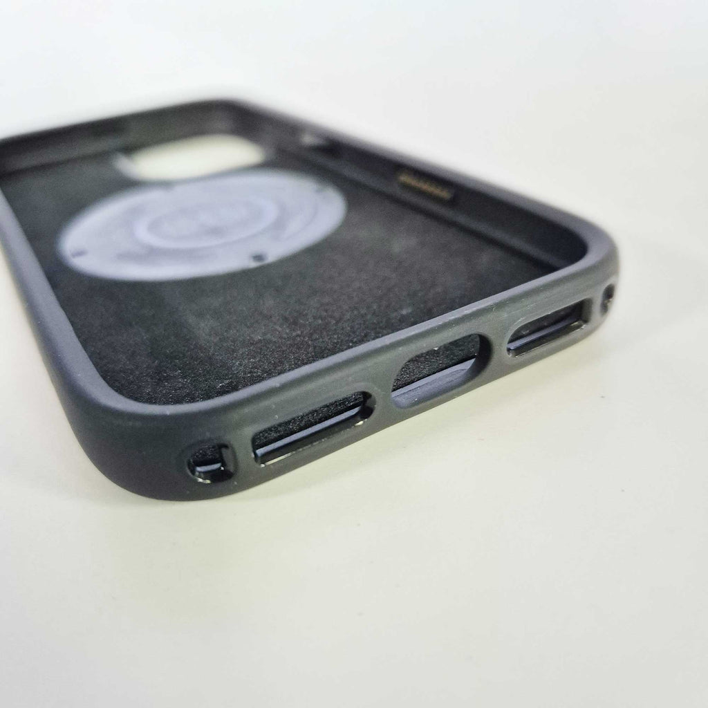 Quad Lock (MAG Case) - iPhone 17