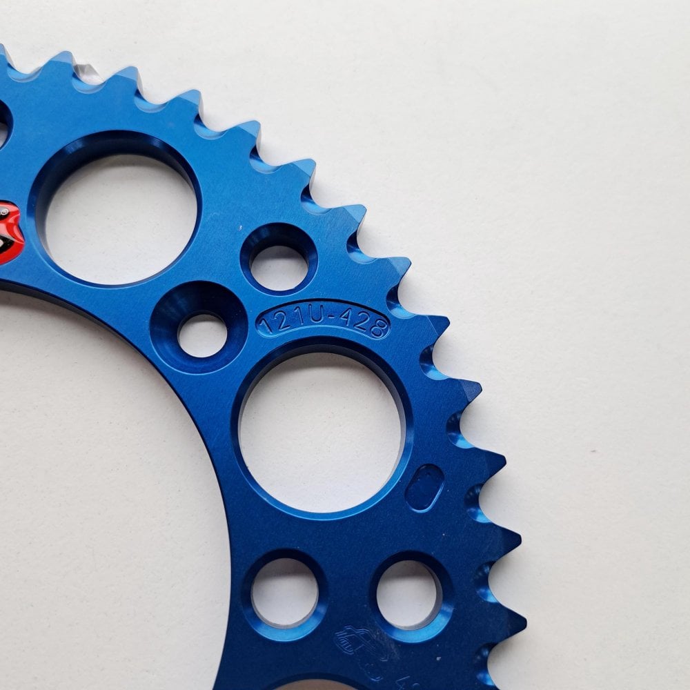 Renthal Rear Sprocket UltraLight 121U-428 - YZ80 93-00, YZ85 01-26, RM80 82-01, RM85 02-26
