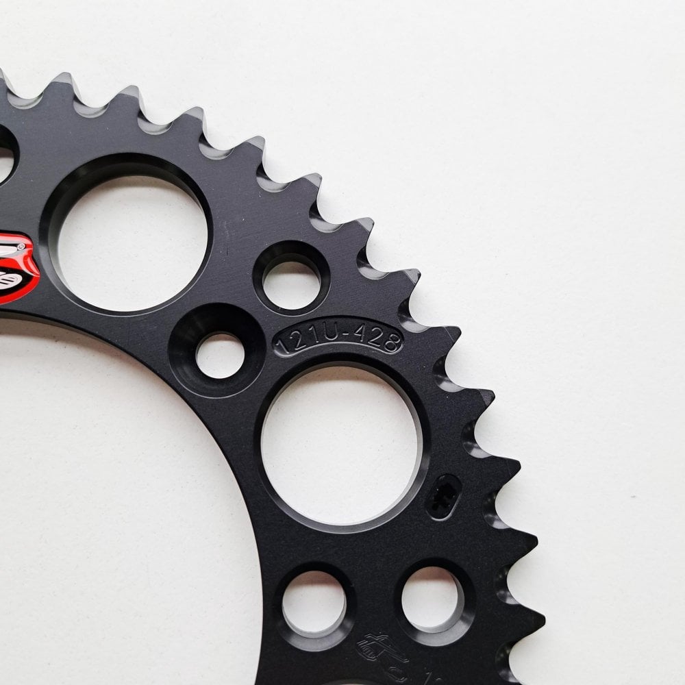 Renthal Rear Sprocket UltraLight 121U-428 - YZ80 93-00, YZ85 01-26, RM80 82-01, RM85 02-26