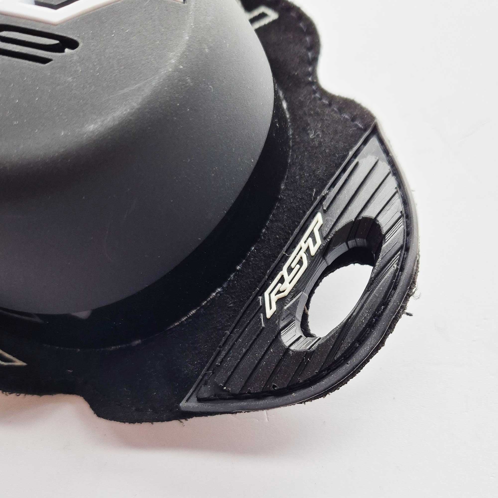 RST Knee Sliders - RST TPU Puller - WET (Black/White)