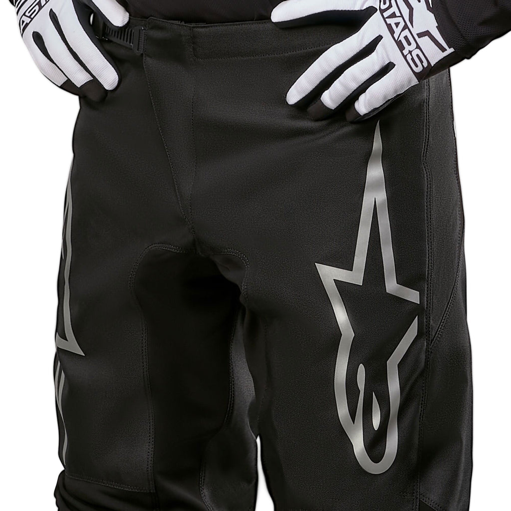 Alpinestars Fluid Graphite MX Gear Set (Black/Silver)
