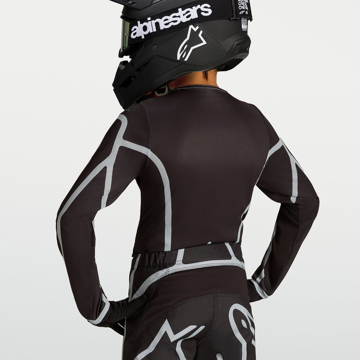 Alpinestars Youth Fluid APEX V2 MX Gear Set (Black/Silver)
