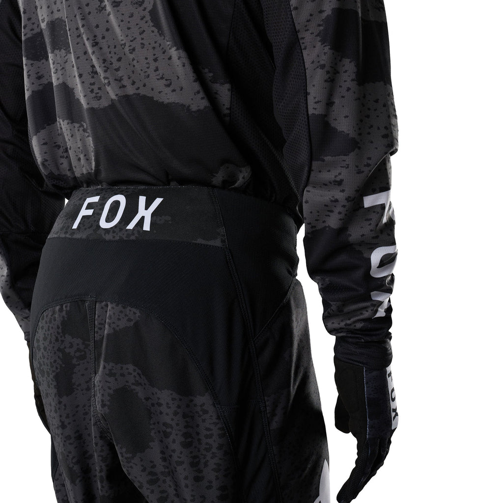 FOX Racing 180 BNKR v27 MX Pant (Black Camo)