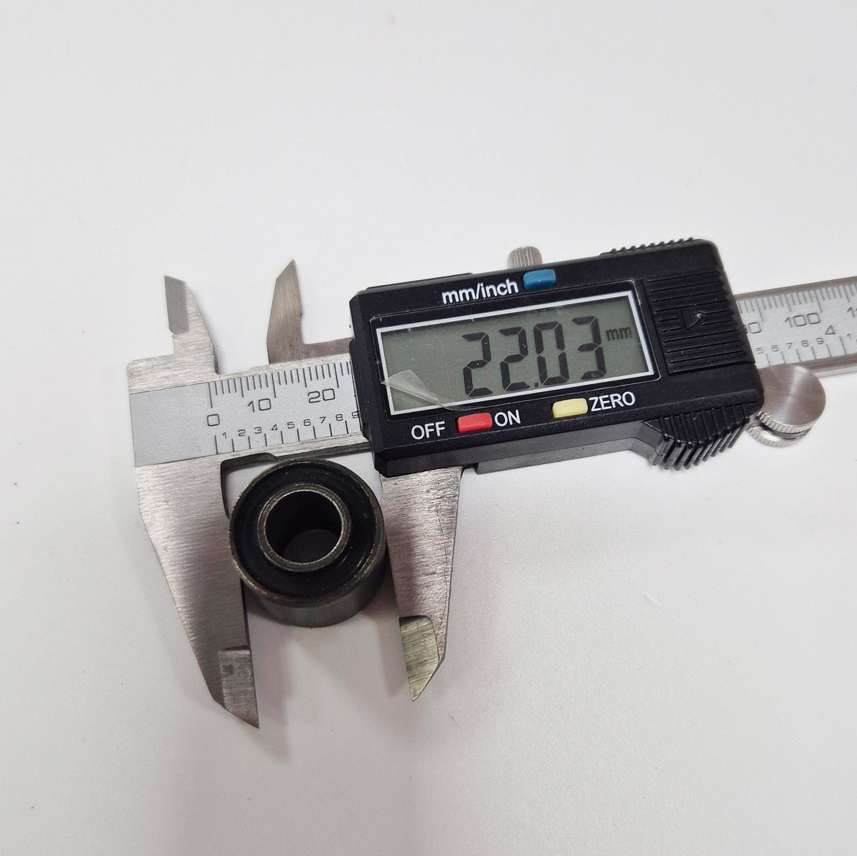 Aprilia Genuine Part - Silent Block, Exhaust Pipe (NA Mana 850 07-16) - AP8220357