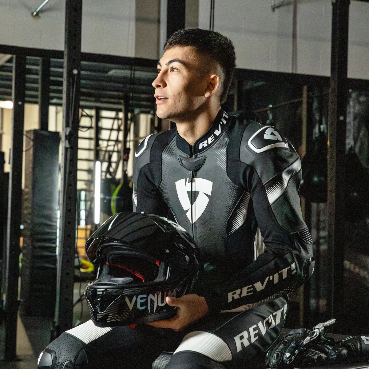 Shark D-Skwal 3 VENUM Helmet (Black/Chrome/Anthracite)