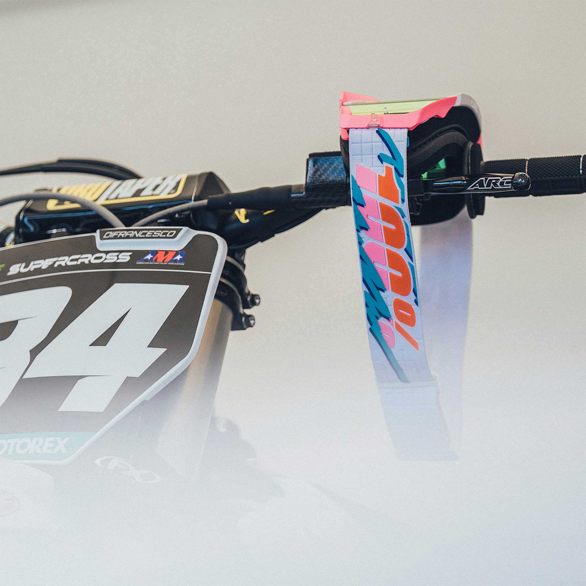100% MX | MTB Goggles - Armega (LE FREAK) HIPER Pink Iridium Lens