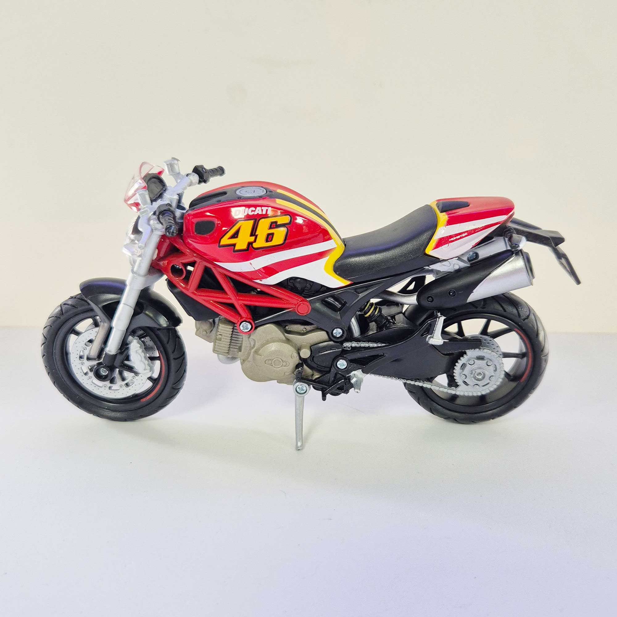 New Ray Toys - 1:12 - ROAD - Ducati 796 - Rossi