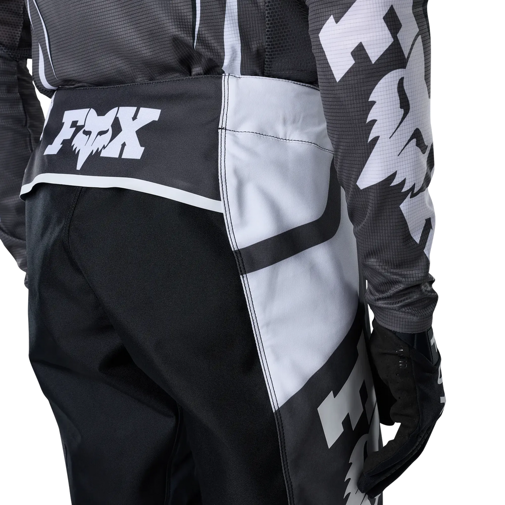 FOX Racing FLEXAIR THORN MX Gear Set (Black/White)